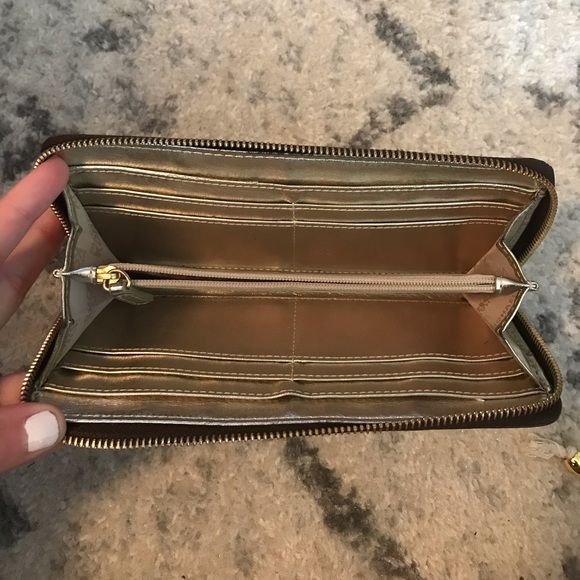 Brown MIchael Kors Wallet - Picture 3 of 3